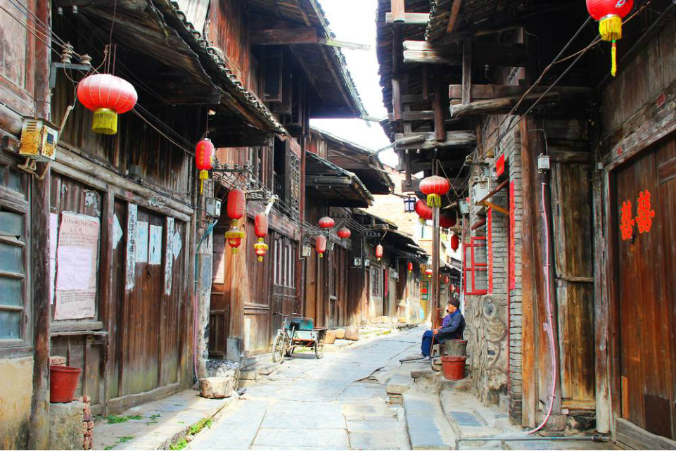 秒殺鳳凰、宏村等網(wǎng)紅古鎮(zhèn)，清靜人少還免費(fèi)