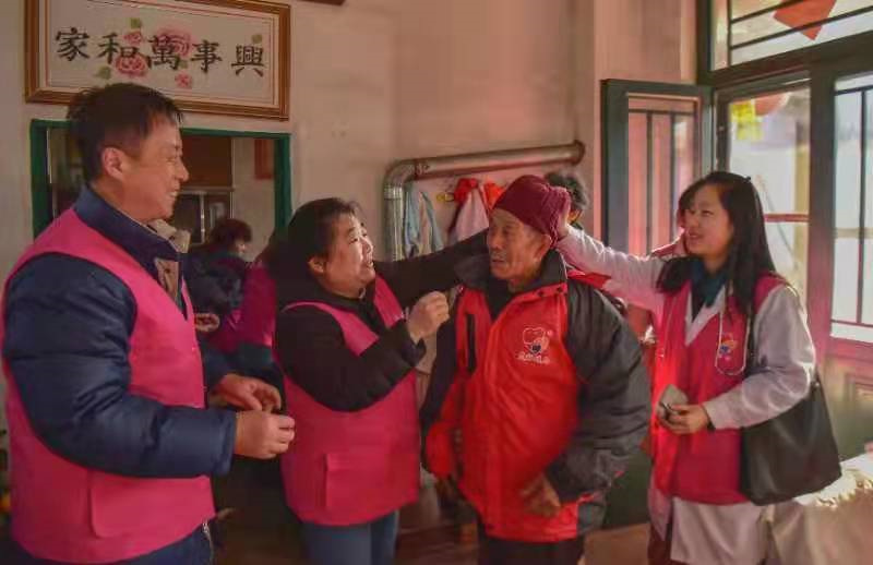 12.5國際志愿者日|市北區(qū)志愿服務(wù)團(tuán)隊(duì)持續(xù)推進(jìn)“暖冬行動(dòng)”，溫暖孤寡老人