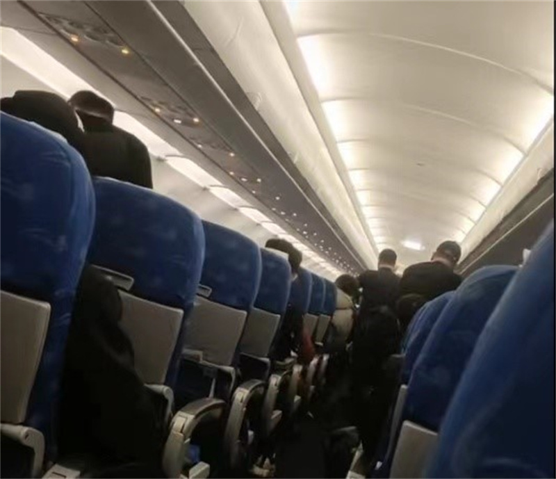 生命至上！旅客突發(fā)疾病 青島航空緊急備降